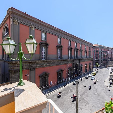 Into Mann Hotel Naples Luaran gambar