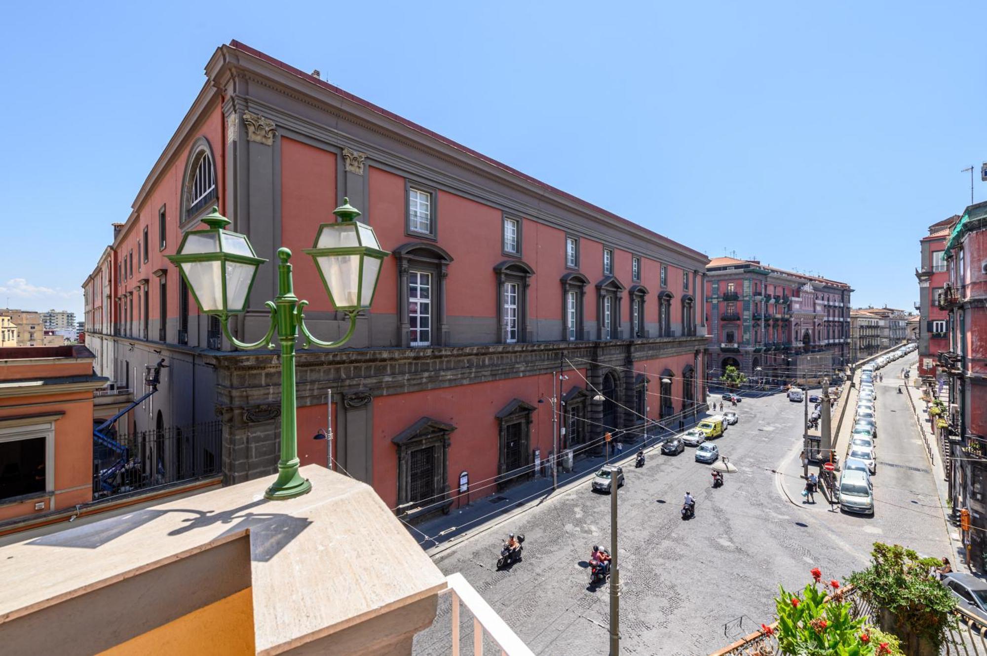 Into Mann Hotel Naples Luaran gambar