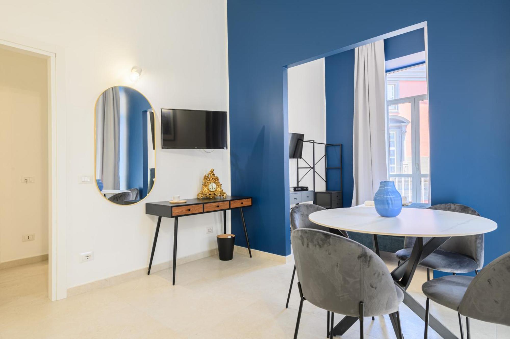 Into Mann Hotel Naples Luaran gambar
