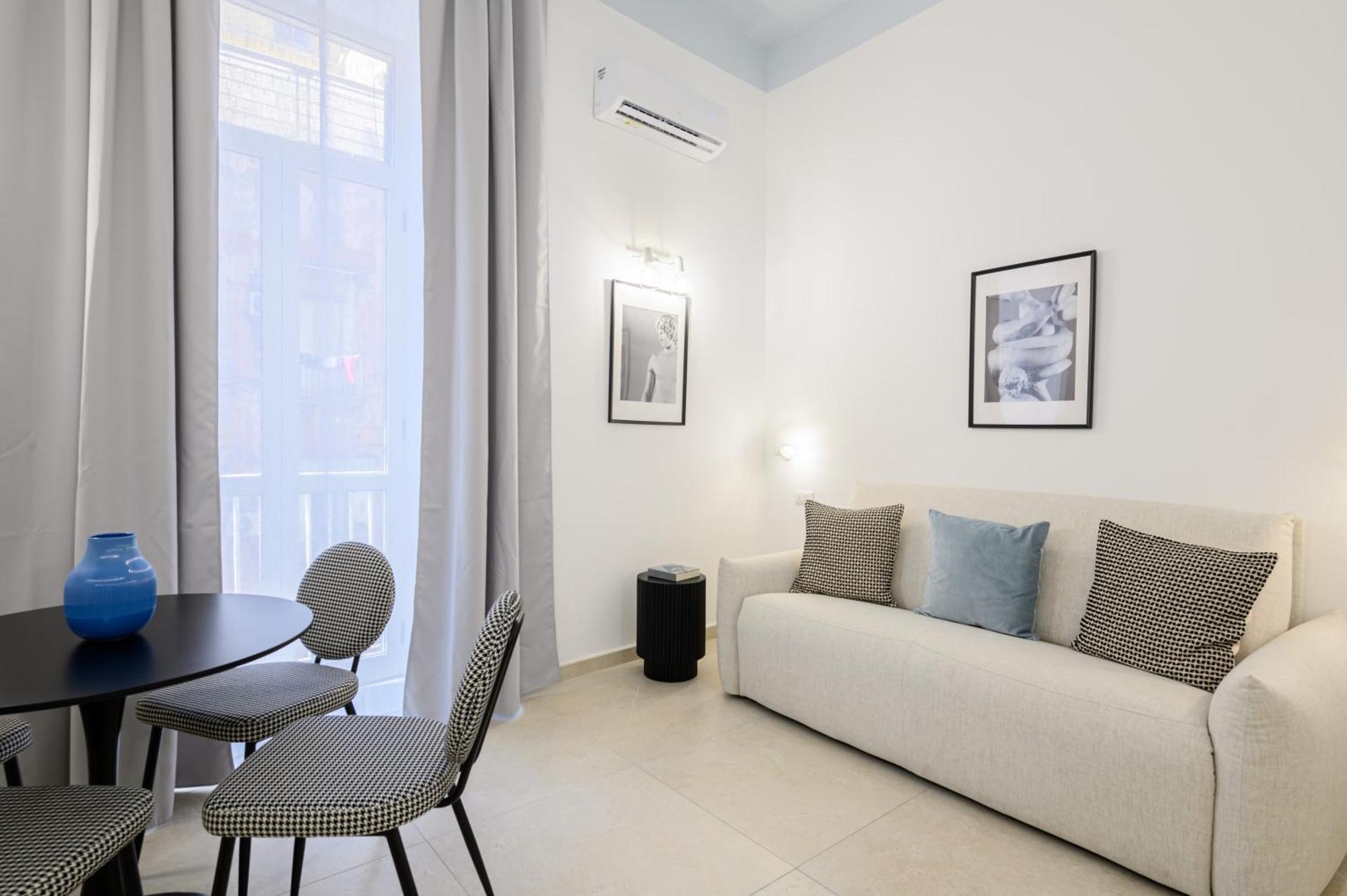 Into Mann Hotel Naples Luaran gambar