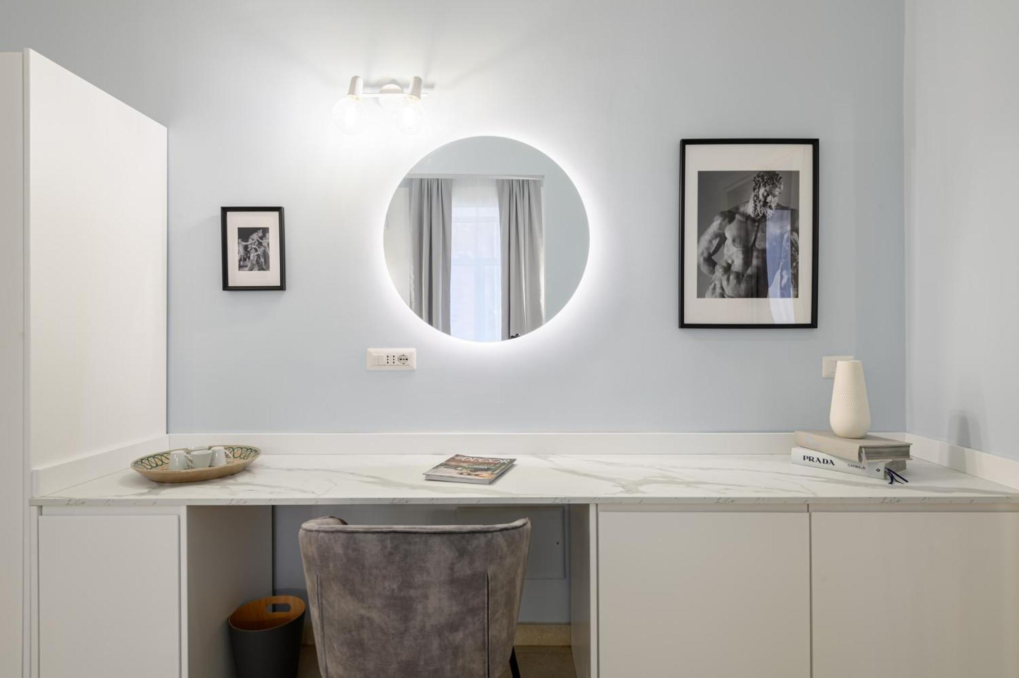 Into Mann Hotel Naples Luaran gambar