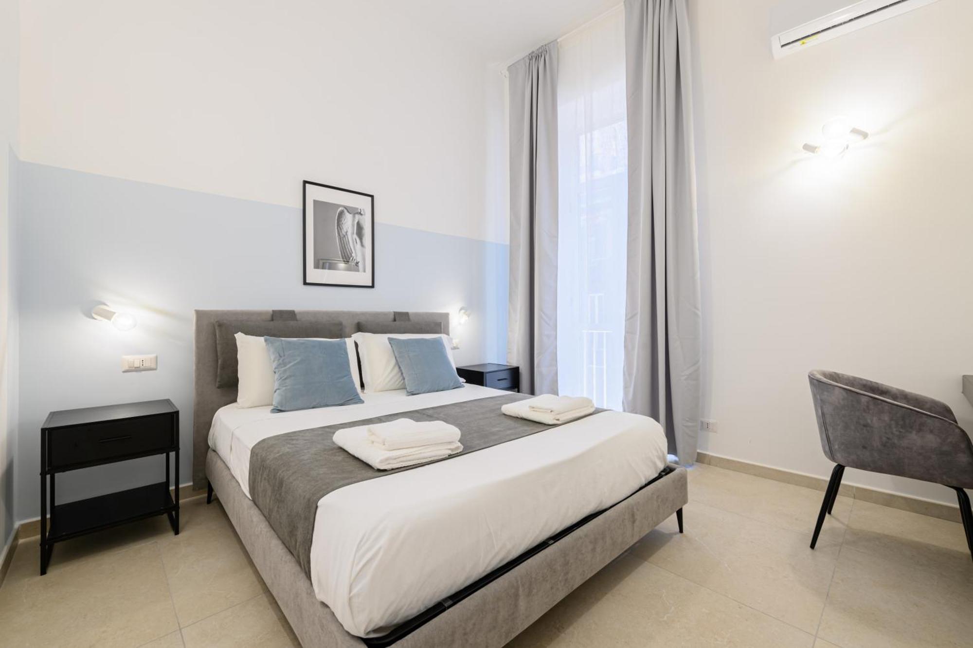 Into Mann Hotel Naples Luaran gambar