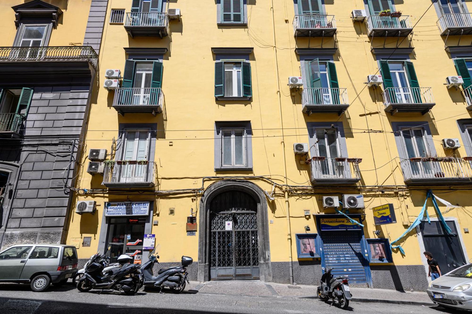 Into Mann Hotel Naples Luaran gambar