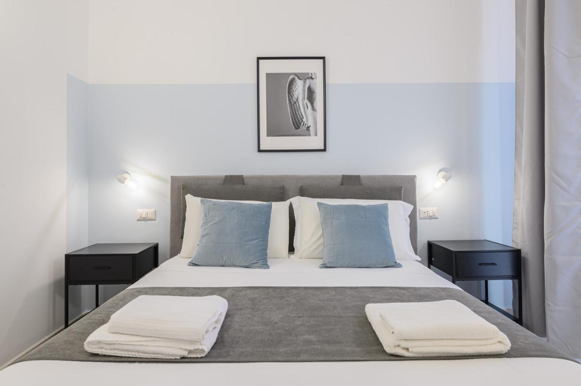Into Mann Hotel Naples Luaran gambar